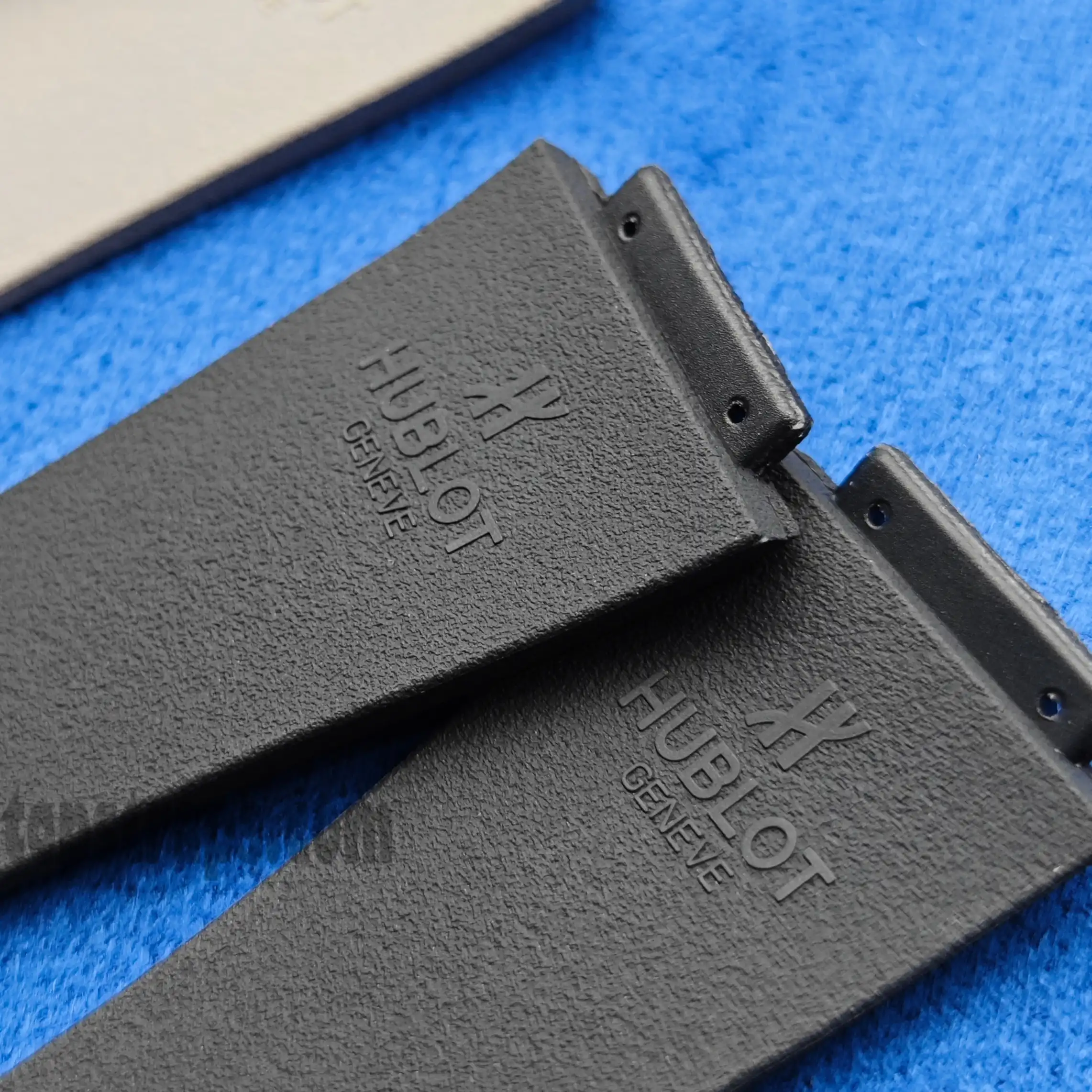 Rubber Strap for Hublot King Power Big Bang Series 28mm - Image 6